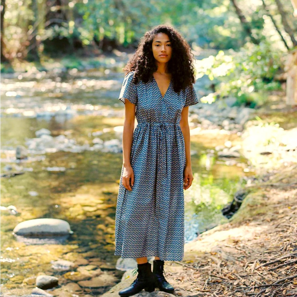 SOLD! 💙 NWT aster indigo Dawn dress xs